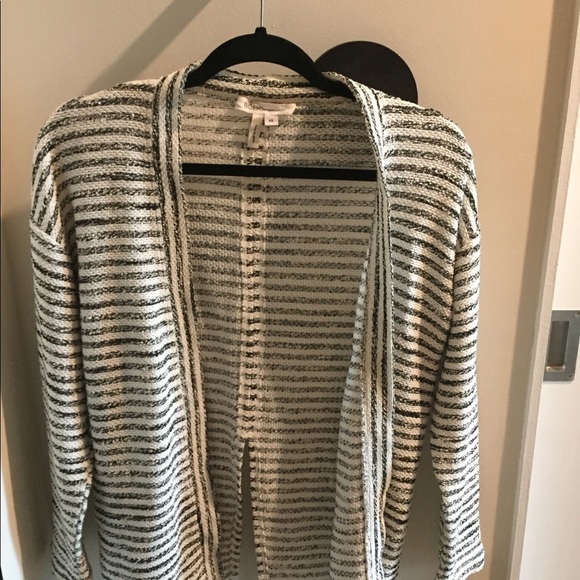 Cardigan - Picture 2 of 3